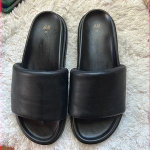 Platform black slides